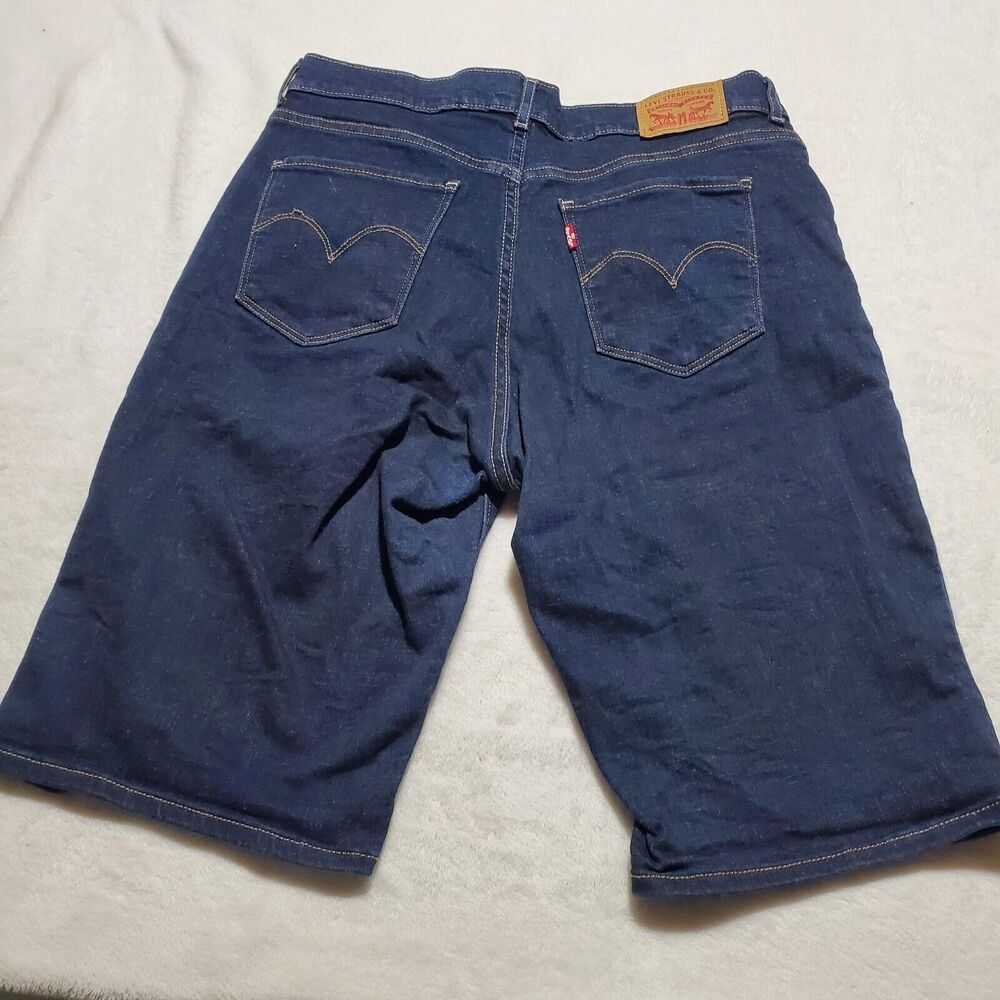 LEVI'S CLASSIC JEAN SHORTS Women's Size 30 Blue BERMUDA DENIM - Picture 2 of 8